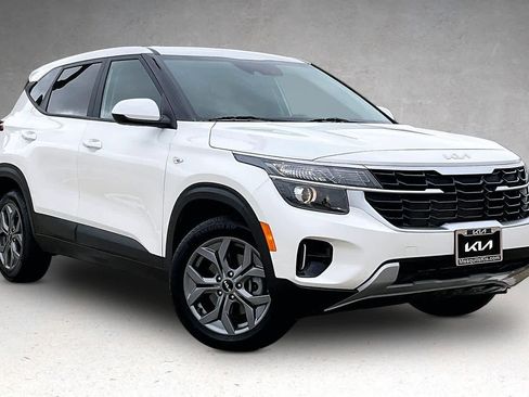 Certified 2024 Kia Seltos LX AWD/4WD image 21