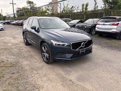 Used 2020 Volvo XC60 T6 Momentum w/ Protection Package Premier