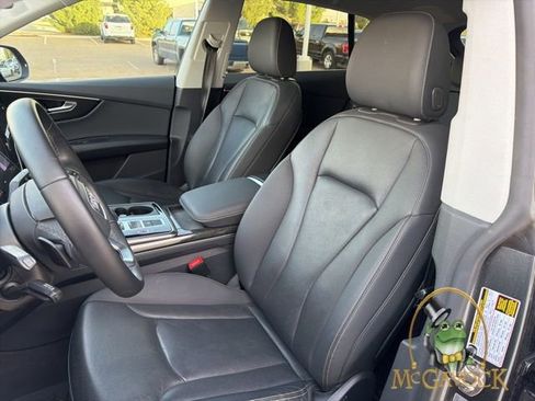 Used 2021 Audi Q8 Premium Plus w/ Premium Plus Package image 11