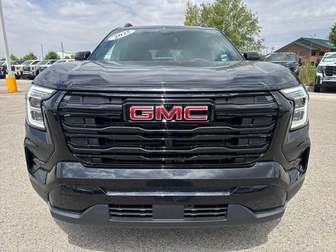 Used 2026 GMC Terrain Elevation w/ Elevation Premium Package FWD image 10