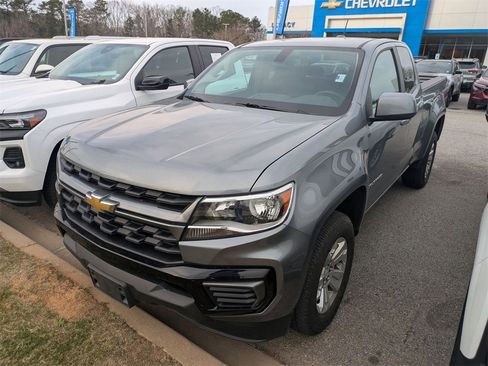 Used 2021 Chevrolet Colorado LT image 3