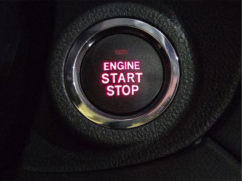 Used 2025 Subaru Outback Limited image 14