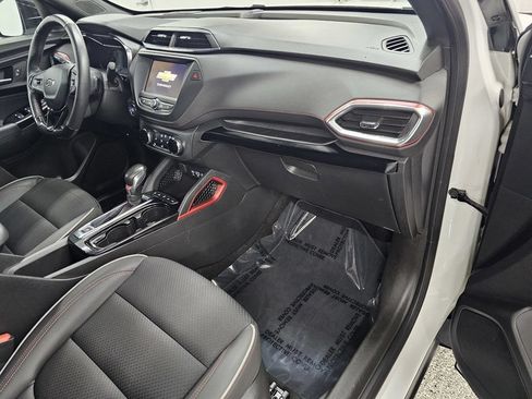 Used 2023 Chevrolet TrailBlazer RS AWD/4WD image 12