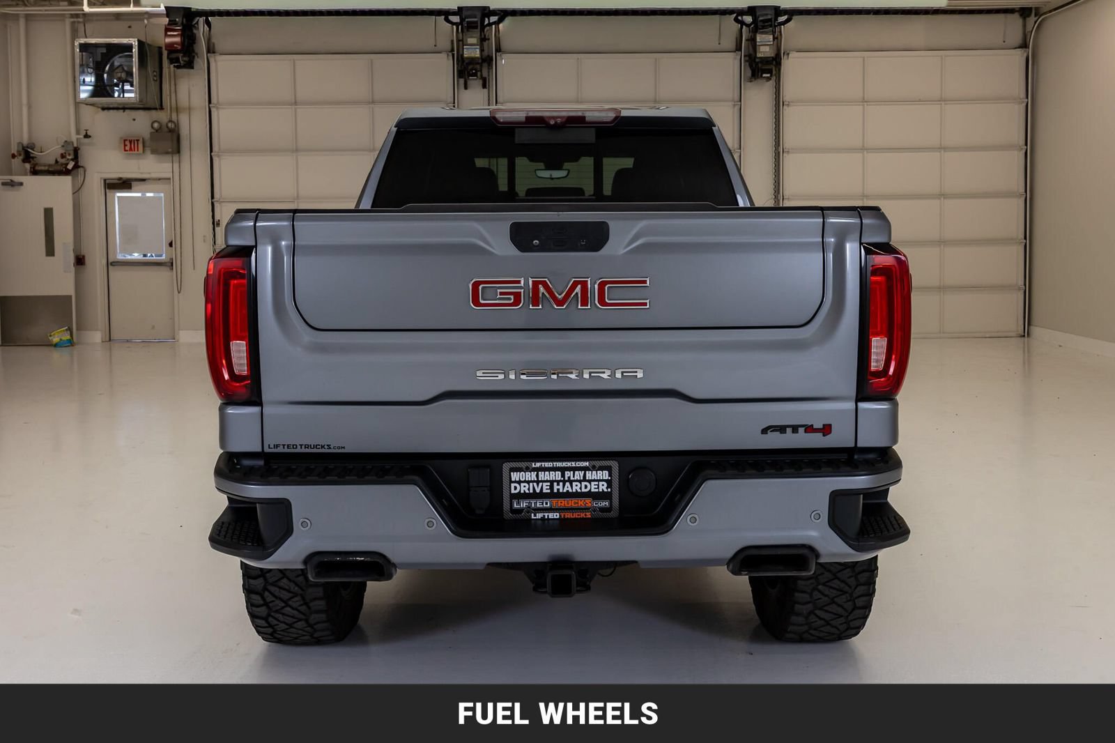 Used 2020 GMC Sierra 1500 AT4 w/ AT4 Premium Package AWD/4WD image 7