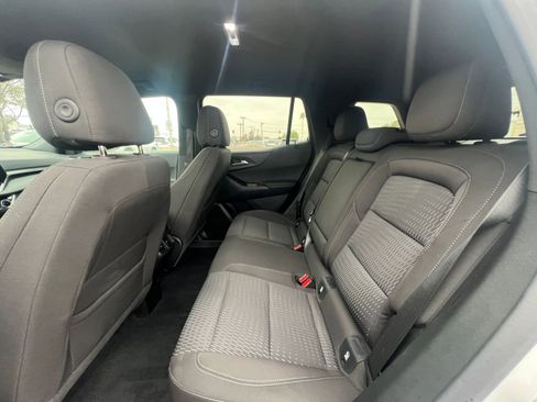 Used 2025 Chevrolet Equinox LT image 25