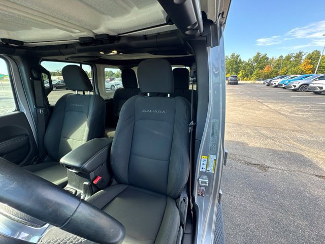 Used 2019 Jeep Wrangler Unlimited Sahara AWD/4WD image 10