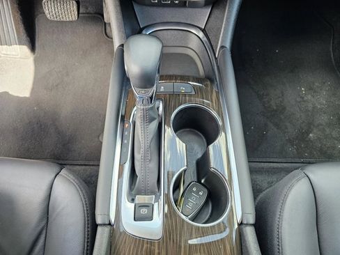 Used 2024 Chevrolet Malibu LT image 25