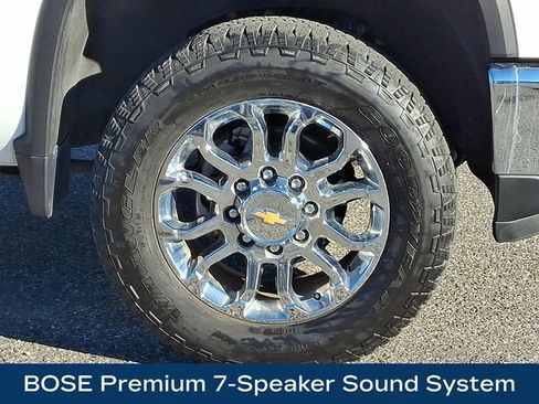 Used 2024 Chevrolet Silverado 2500 LTZ w/ LTZ Convenience Package image 11