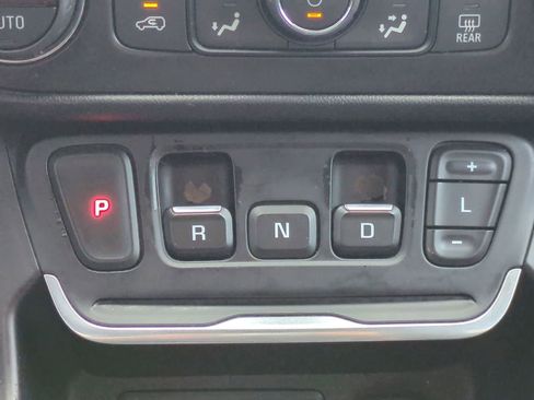 Used 2018 GMC Terrain SLE w/ Driver Convenience Package FWD image 15