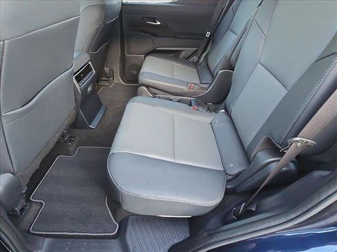 Used 2025 Lexus GX 550 w/ Accessory Package (Z1) AWD/4WD image 19