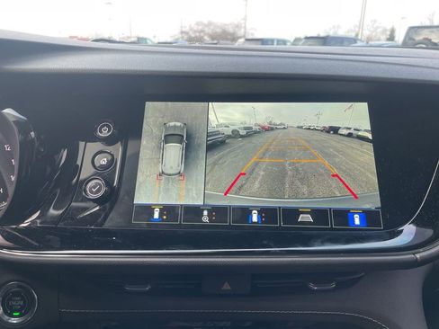 Used 2022 Buick Envision Avenir w/ Safety Package image 25