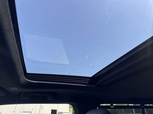 Used 2024 Lexus GX 550 w/ Accessory Package (2T) AWD/4WD image 22