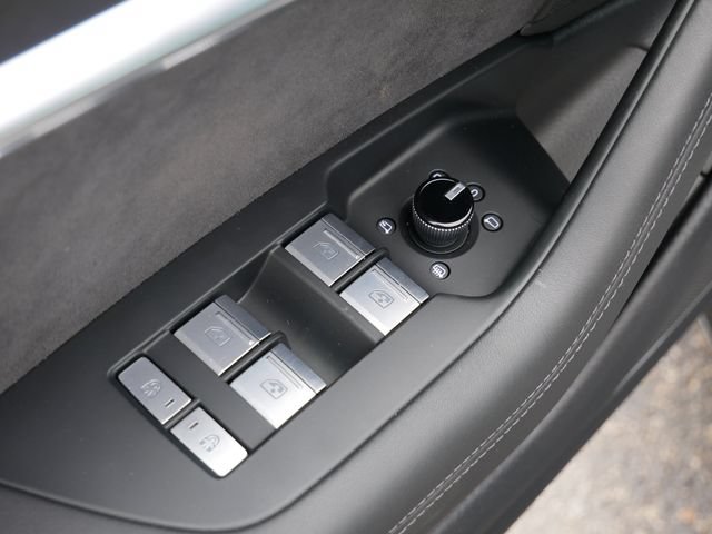 Used 2022 Audi RS 7 Sportback AWD/4WD image 16