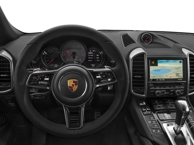 Used 2017 Porsche Cayenne S AWD/4WD image 7