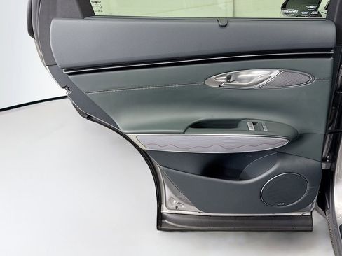 Used 2023 Genesis GV70 2.5T w/ Advanced Package image 25