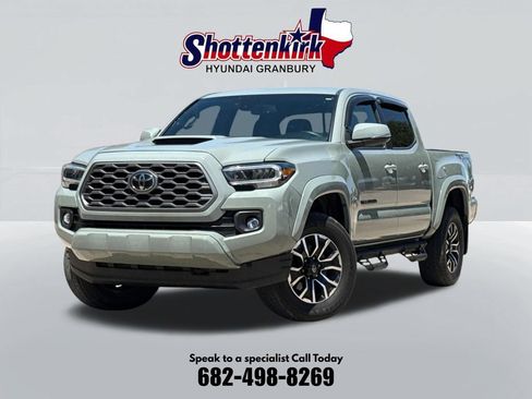 Used 2023 Toyota Tacoma TRD Sport w/ Technology Package RWD image 1
