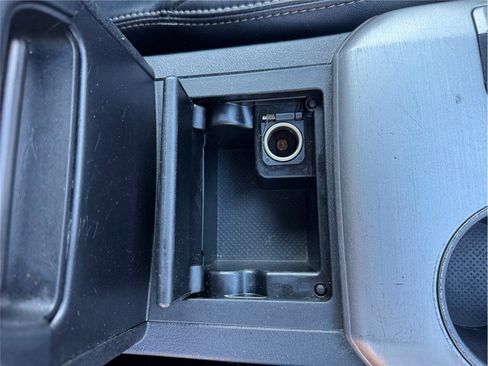 Used 2014 Toyota Camry SE FWD image 20