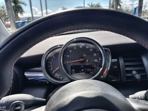 Used 2021 MINI Cooper S image 21