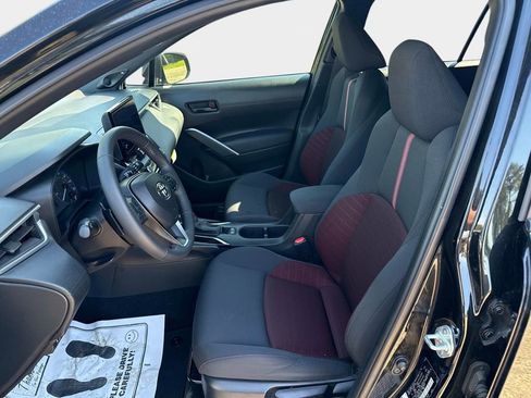 Used 2024 Toyota Corolla Cross AWD Hybrid w/ Moonroof Package image 18