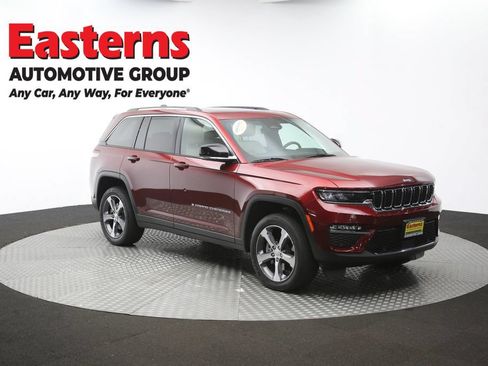 Used 2023 Jeep Grand Cherokee 4WD 4xe w/ Luxury Tech Group II image 51