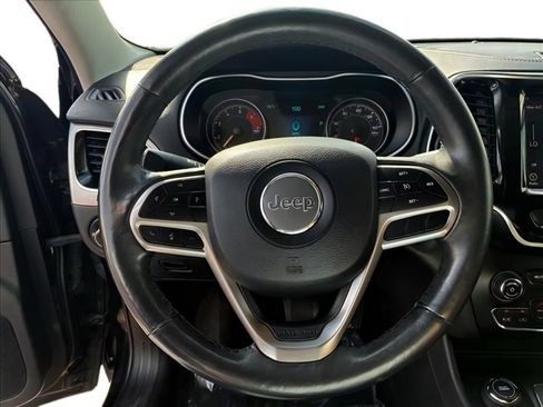 Used 2019 Jeep Cherokee Limited AWD/4WD image 10