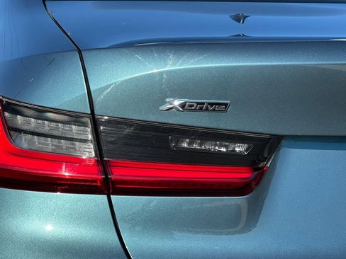 Used 2021 BMW 330i xDrive Sedan w/ Convenience Package image 32