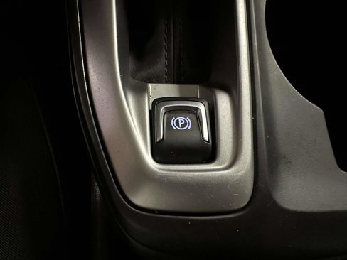 Used 2024 Chevrolet Trax LS w/ LS Convenience Package FWD image 24