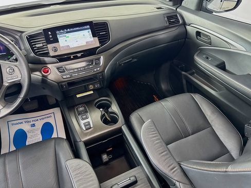 Used 2023 Honda Passport TrailSport image 29