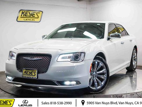 Used 2019 Chrysler 300 Limited image 1