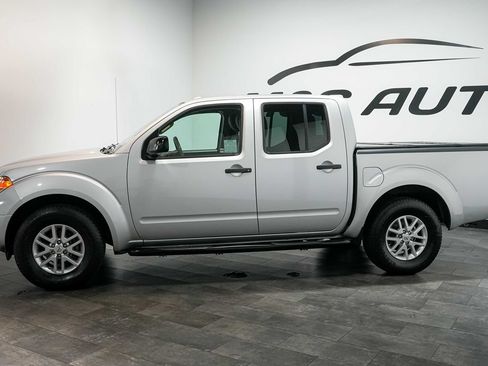 Used 2014 Nissan Frontier SV w/ SV Value Truck Package RWD image 3
