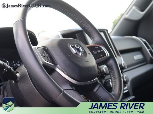 Used 2023 RAM 1500 Big Horn AWD/4WD image 24