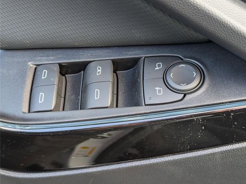 New 2026 Chevrolet Equinox LT w/ Midnight Edition image 14