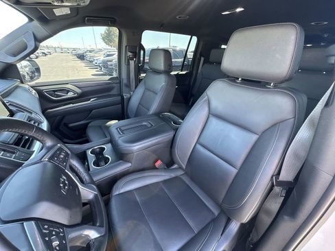Certified 2024 Chevrolet Suburban Z71 w/ Luxury Package AWD/4WD image 25