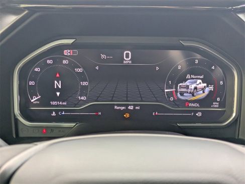 Used 2024 GMC Sierra 2500 AT4 image 32