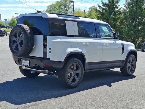 New 2026 Land Rover Defender 110 S AWD/4WD image 3