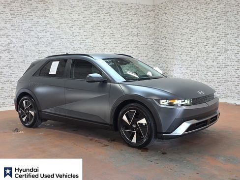 Used 2025 Hyundai Ioniq 5 SEL RWD image 1