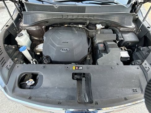 Used 2019 Kia Sorento EX image 26