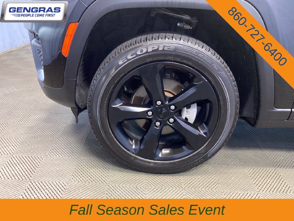 Used 2023 Jeep Grand Cherokee Altitude AWD/4WD image 49