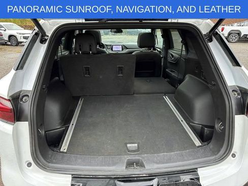 Certified 2019 Chevrolet Blazer RS w/ Sun and Wheels Package image 11