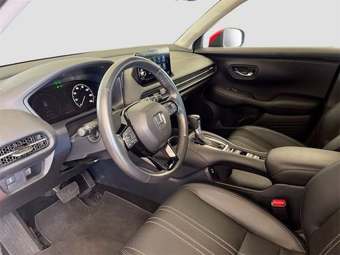 Used 2024 Honda HR-V EX-L image 9