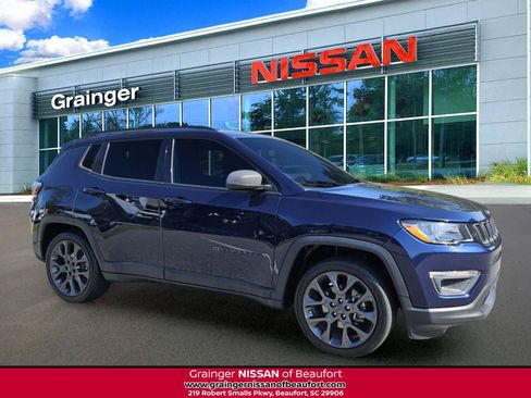 Used 2021 Jeep Compass Latitude w/ Driver Assistance Group FWD image 1
