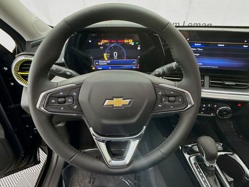 New 2026 Chevrolet Trax LT w/ Sunroof Package image 13