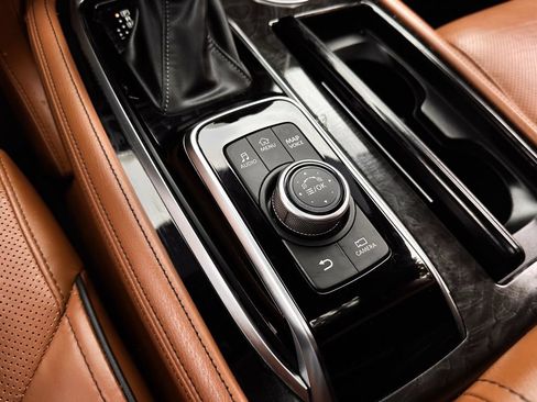 Used 2024 INFINITI QX80 Sensory w/ All-Season Package RWD image 15