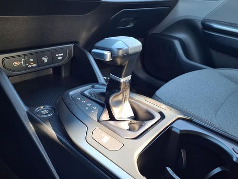 Used 2025 Kia K4 LXS image 21