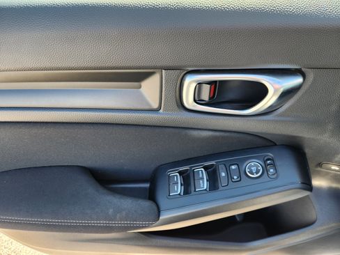 Certified 2022 Honda Civic Sport image 16