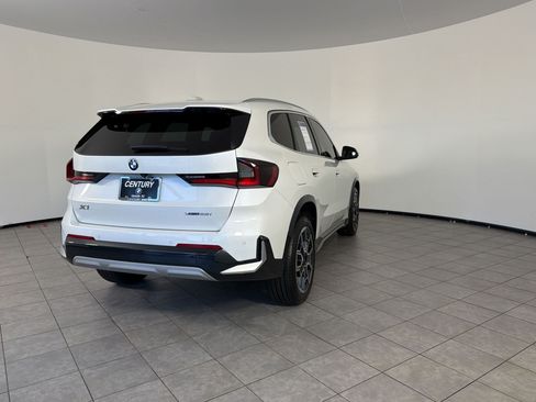 Certified 2023 BMW X1 xDrive28i w/ Convenience Package AWD/4WD image 9