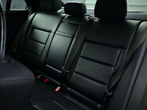 Used 2012 Mercedes-Benz E 350 4MATIC Sedan image 26