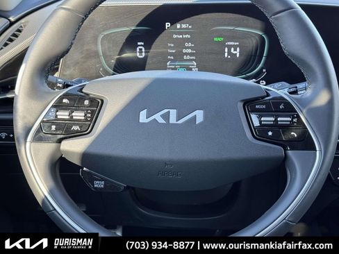 Used 2023 Kia Niro EX Touring image 8