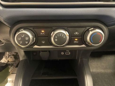 New 2025 Nissan Versa SV w/ Trunk Package image 15