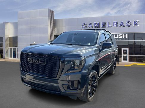 Used 2021 GMC Yukon Denali w/ Denali Ultimate Package AWD/4WD image 2